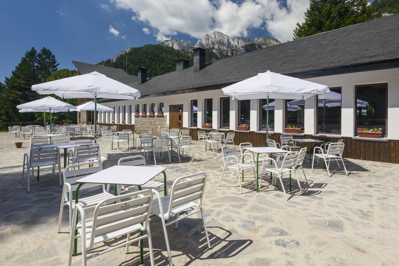 Camping Selva de Oza Valle de Hecho Exterior foto